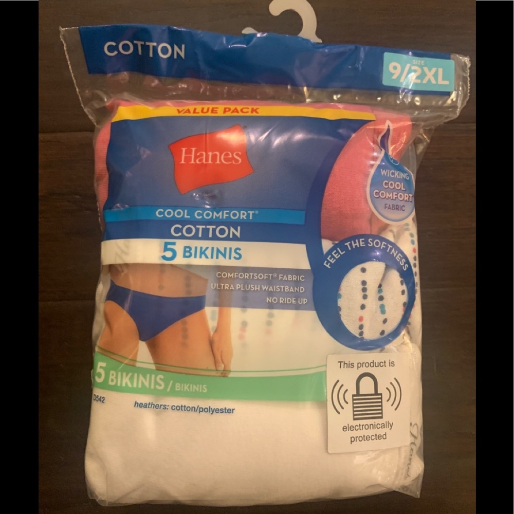 New Women’s Hanes Bikini  Sz 2X or 9